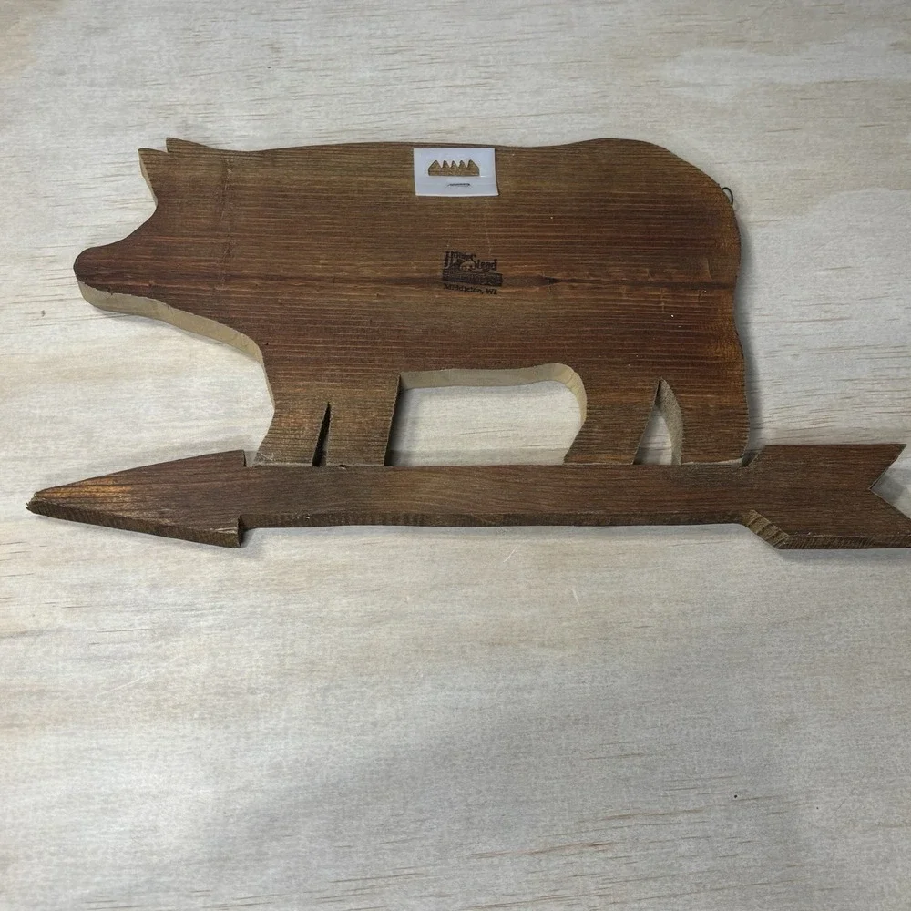 Vintage Folk Art Wooden Carved Pig & Arrow Wall Hanging 14